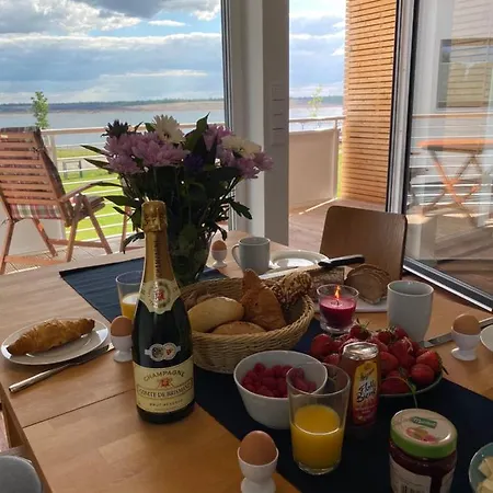 Modernes Am Hafen Mit Seeblick Apartment *