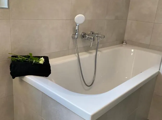 Apartament Modernes Am Hafen Mit Seeblick Grossraeschen